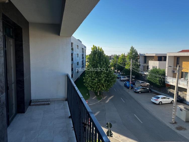 De vânzare apartament cu 3 camere  - 6