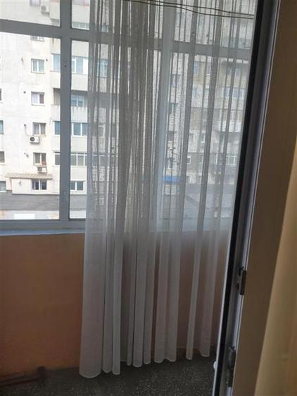 Apartament 3 semidecomandat, zona Orizont