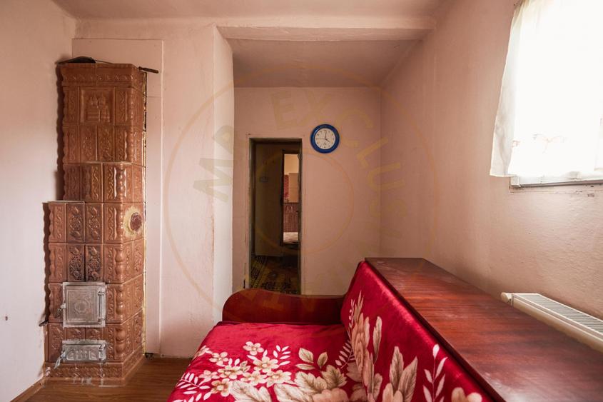 Casa individuala Leresti la strada principala+ teren 831 mp, utilitati complete