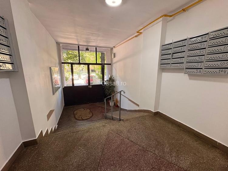 Apartament 3 camere de vânzare | Sector 3 Fizicienilor | 70 mp | Bloc reabilitat - 16