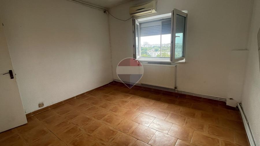 De Vanzare Apartament 3 camere, Berceni – Str. Pomârla