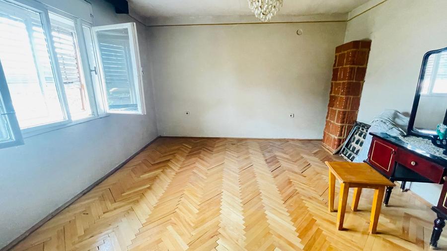 Casa spatioasa cu teren 739 mp in zona Mehala
