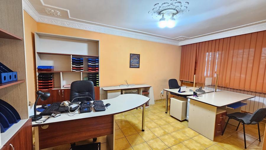 Spatiu Birouri 65 mp Mazepa 1 Apartament 2 camere Parter
