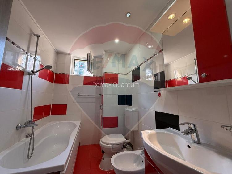 De Vânzare Apartament cu 2 camere,53 mp,  etaj 1,  Bloc Nou- Rogerius - 7
