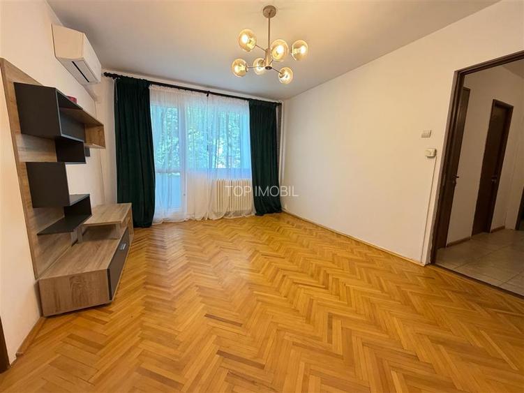 Apartament 3 camere Podu Ros - Titu Maiorescu - 2
