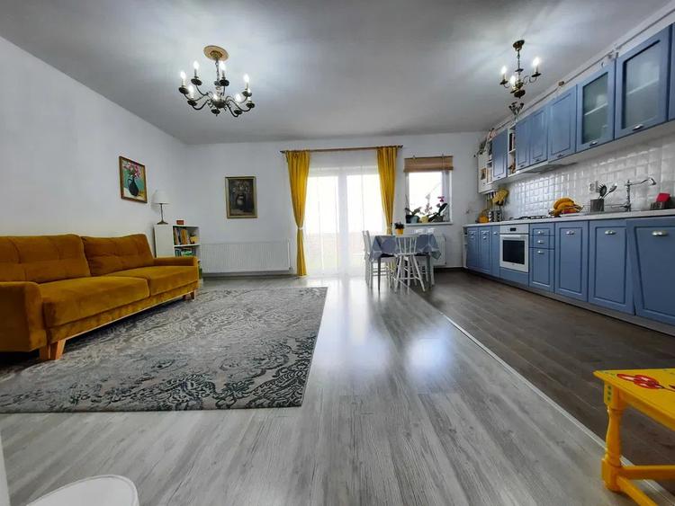 Casă modernă, mobilată complet – Cartier Izvor