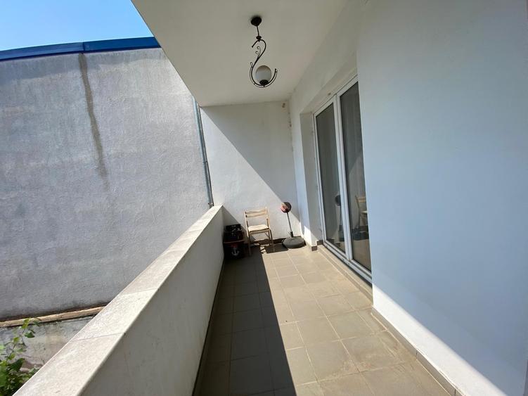 Vanzare casa vila 5 camere zona Crangasi