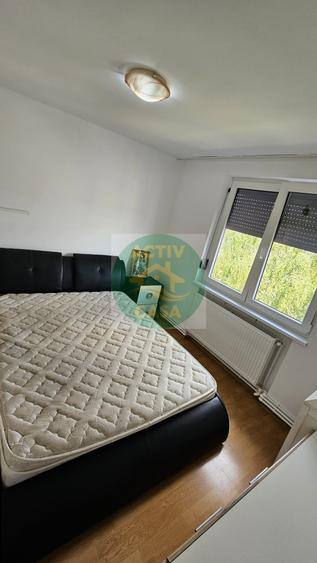 Apartament 2 camere, zona Scolii nr. 11