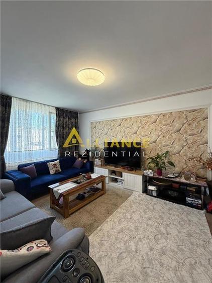 4 Camere Trapezului | Metrou | 2 bai si Boxa