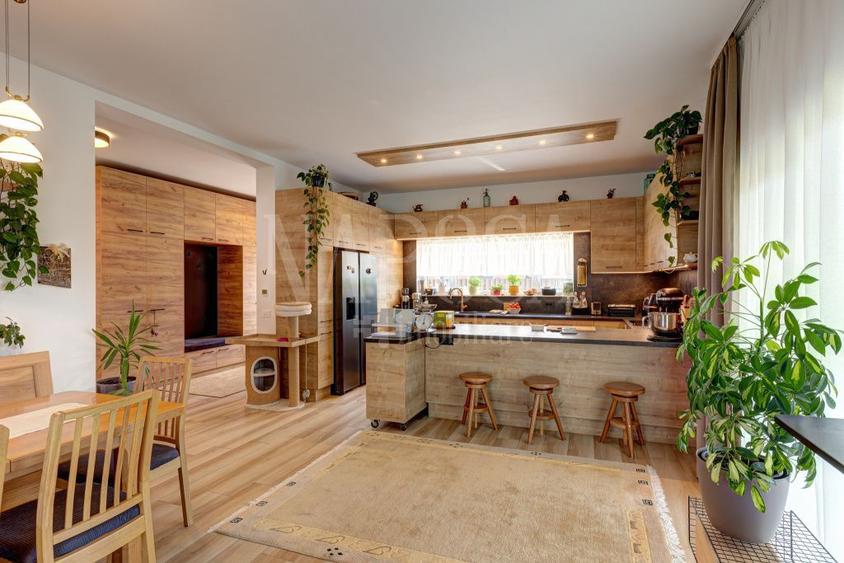 Casa 5 camere de vanzare in Feleacu