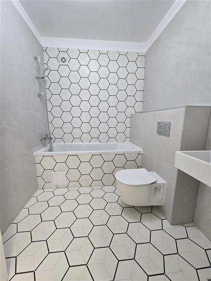 Apartament 3 Camere | Zona Tractorul | 2 Balcoane | NOU