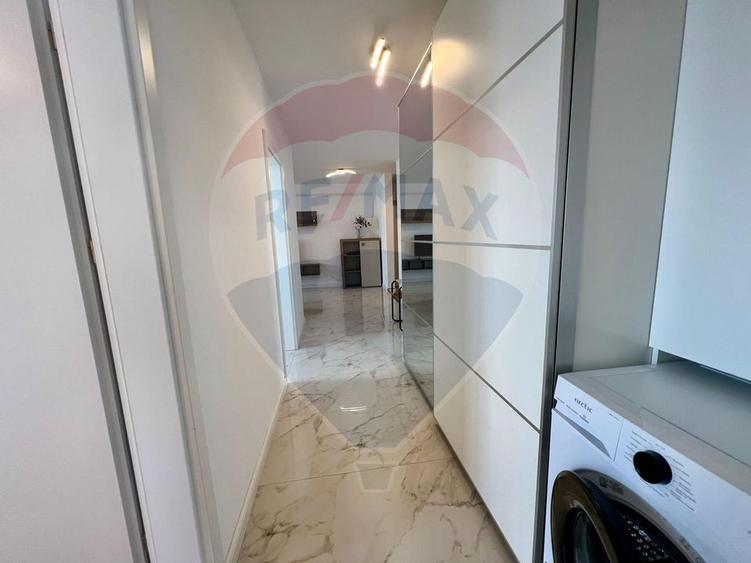 Apartament cu 3 camere de vânzare