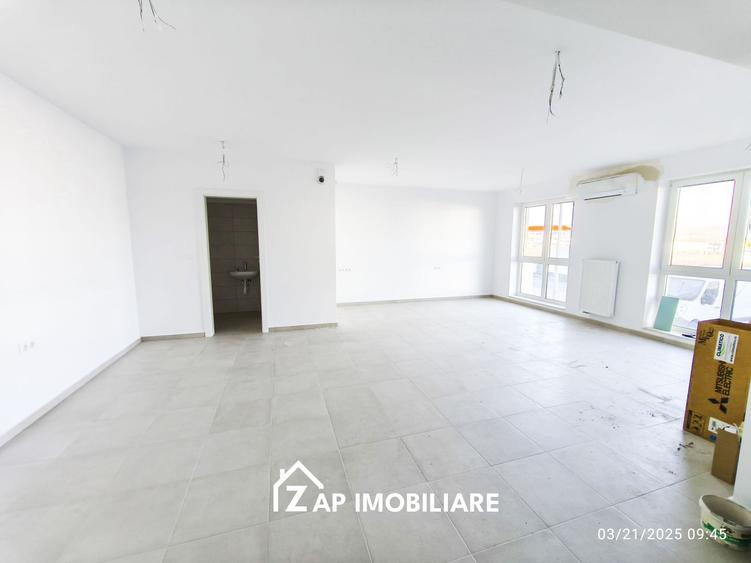 Maurer - Spatiu comercial - Parter - 91 mp, 2 toalete si balcon