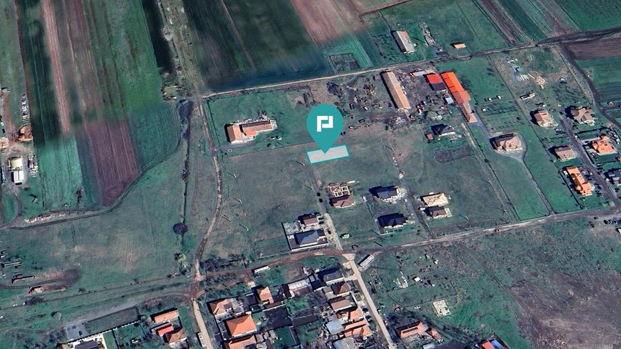 Loc de casa de 512mp în Livada