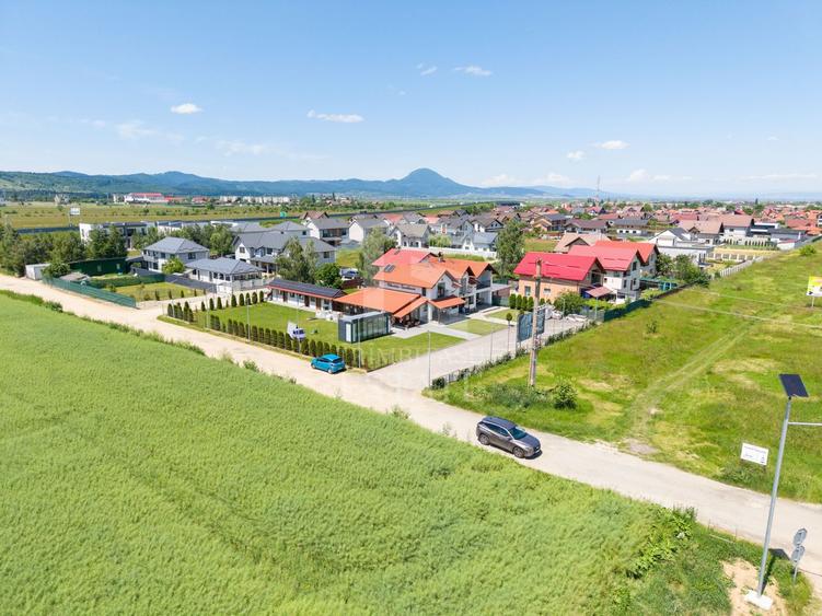 RASNOV| Cladire multifunctionala | De Vanzare | 350 mp | Vad comercial