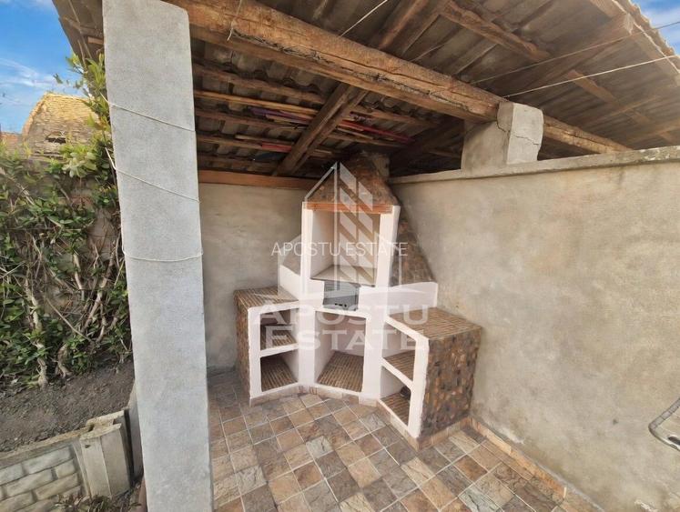 Casă în Pesac – 288 m², 2 locuințe, oportunitate rară - 3