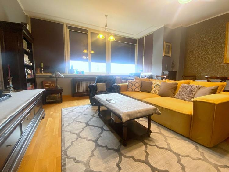 Apartament cu 3 camere de vanzare-Central Timisoara