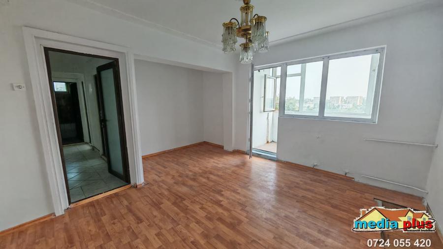 Apartament 3 camere decomandat de vânzare – Micro 19