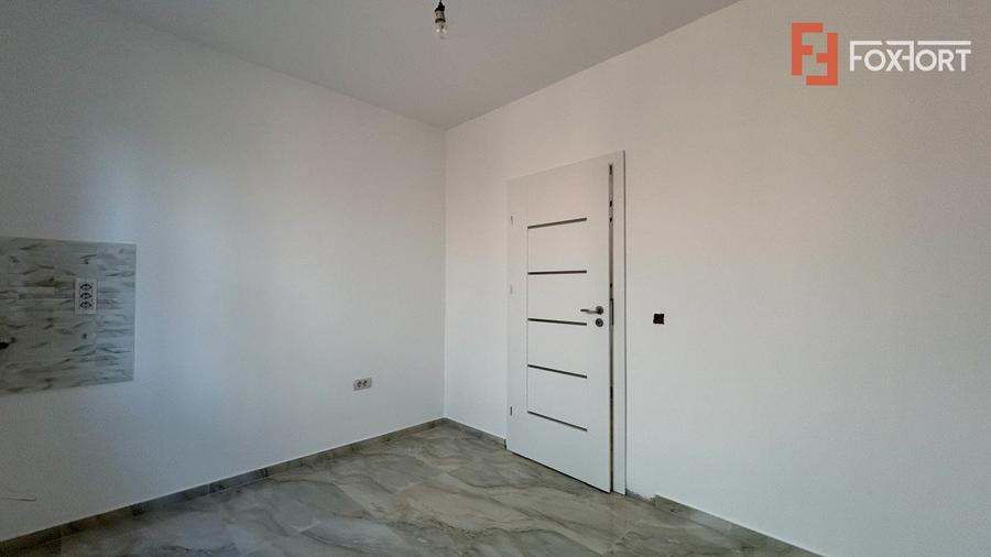 Duplex cu 5 camere de vanzare in Sanandrei - ID V3806