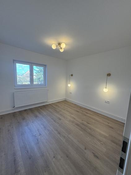 Apartament 3 camere - Etaj 1 - zona Strand
