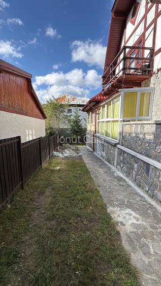 Particular - APARTAMENT NOU RENOVAT ÎN PREDEAL ,3 CAMERE ,97 MP, GARAJ+CURTE  - 3