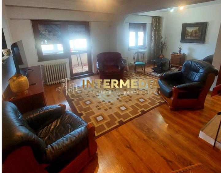 Apartament 3 camere decomandat Cetate 2 bai utilat si mobilat complet