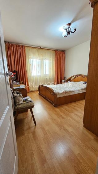 3 camere decomandat 2 bai bloc 1991 zona Lunca Cetatuii - 2
