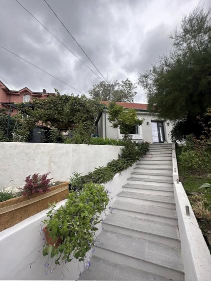 Casă parter, luminoasă, – vizavi de Spitalul Județean-369.000 EURO neg
