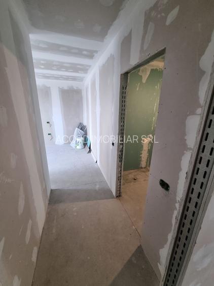 Tomis nord Euromaterna-apartament 3 camere decomandat cu terasa de 33 mp - 23