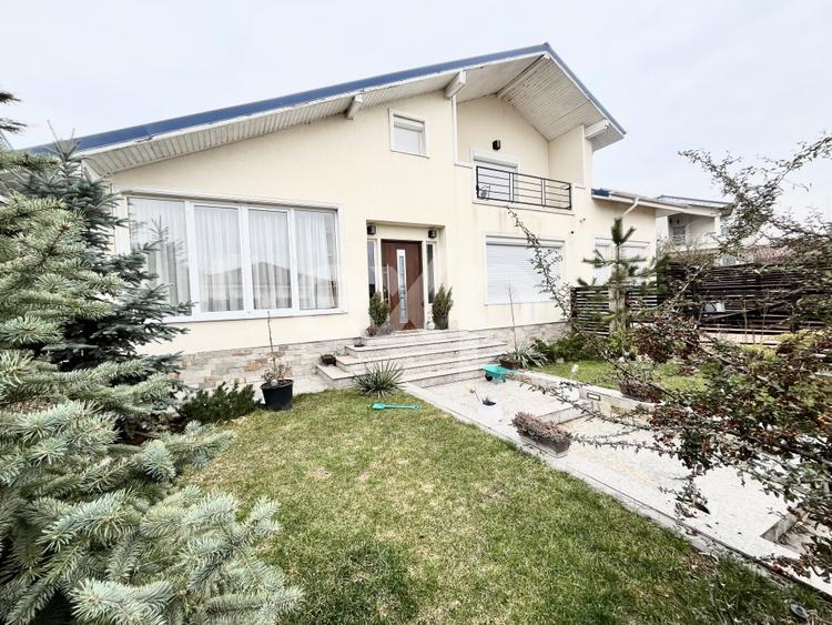 De vanzare vila individuala 7 camere mobilata si utilata complex Corbeanca