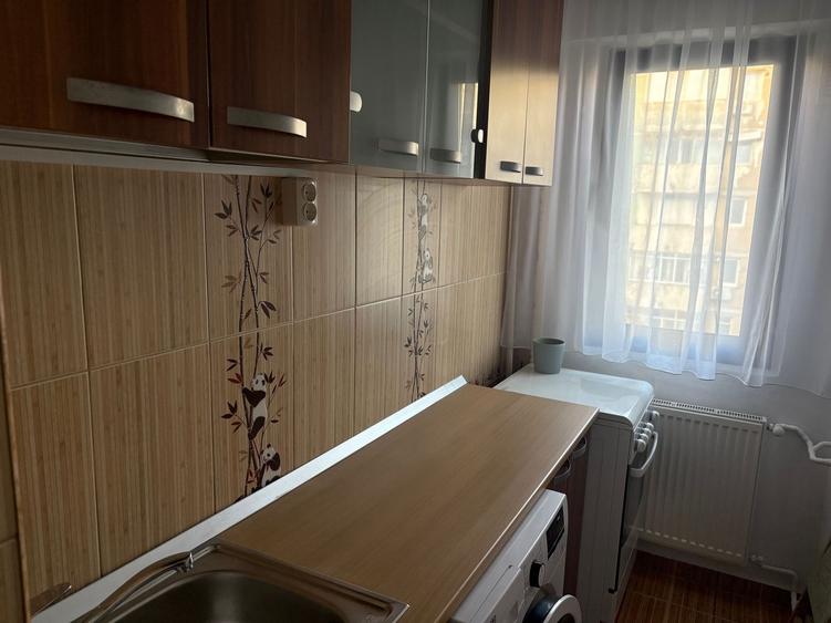 Apartament 2 camere de vanzare Lujerului