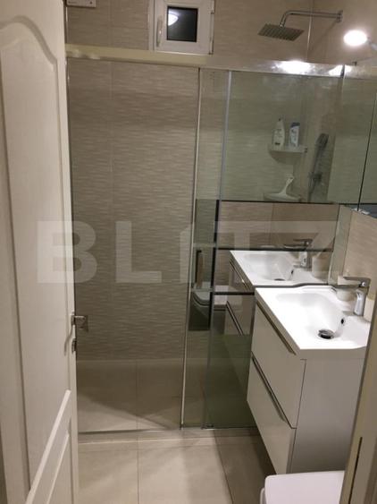 Apartament 2 camere, decomandat, parter, zona Ultracentrală