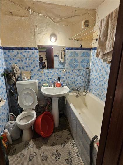 Apartament 3 camere decomandatStr. Uioara