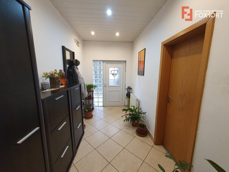 COMISION 0% Casa individuala cu 6 camere si teren de 761 mp - Blascovici