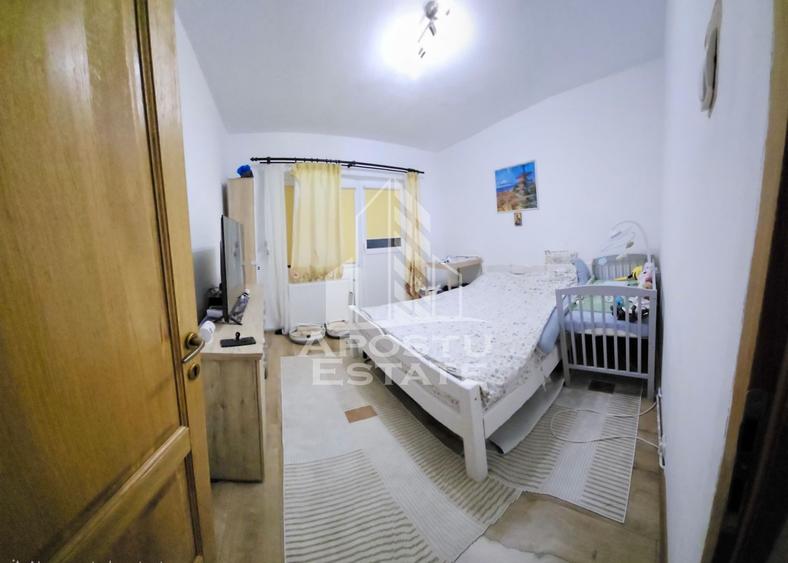 Apartament 3 camere de vanzare, renovat, zona Lipovei, Timisoara