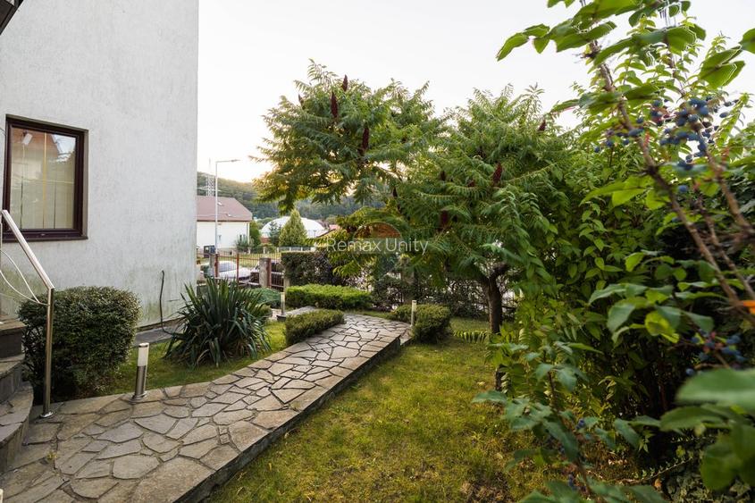 Casă de închiriat cu grădină, terasă și garaj | BUNLOC - 31