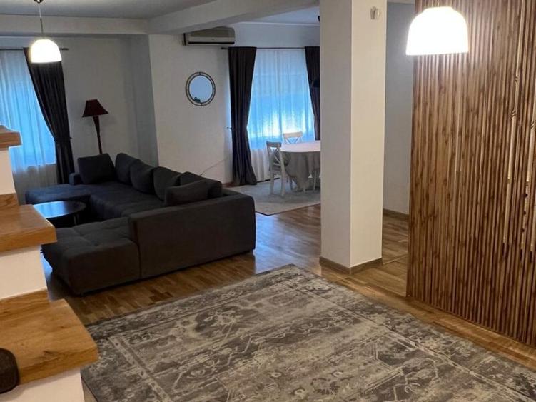 Pipera vila renovata supr 200mp, curte 450mp