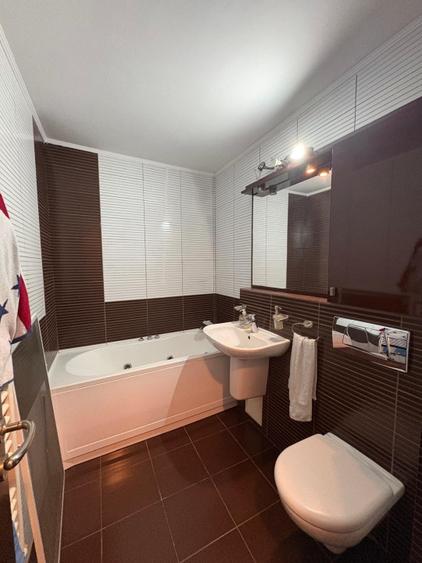 Apartament 3 camere, 82 mp, zona Ultracentral