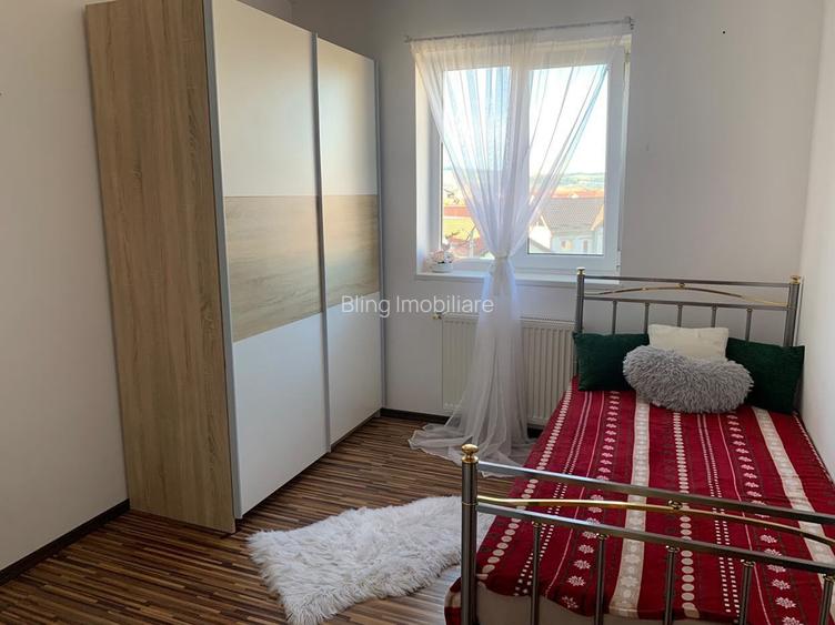 Apartament cu 3 camere, 59 mp, 2 balcoane, zona Florilor - 15