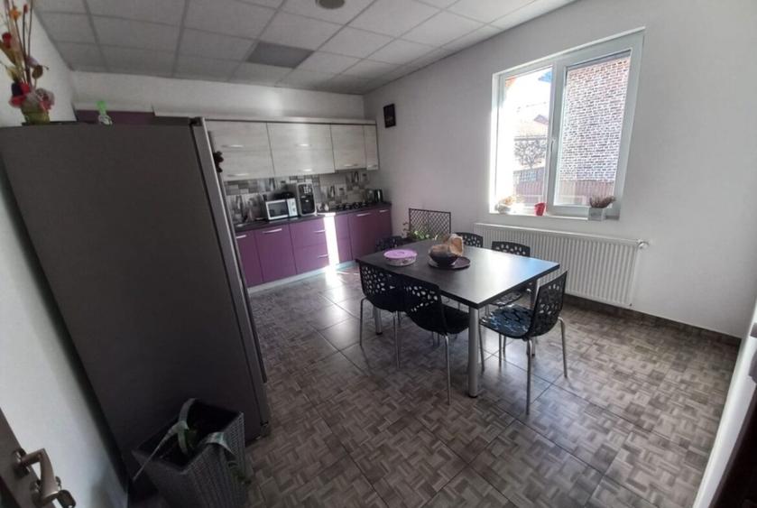 Clădire Business/Medical, 450 mp utili, zona Central