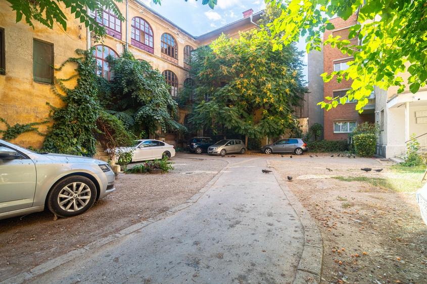 Închiriere apartament ultracentral cu parcare privată | 97 mp,