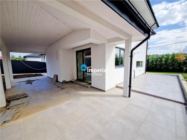 Casa premium Bucium cu toate utilitatile si acces asfaltat