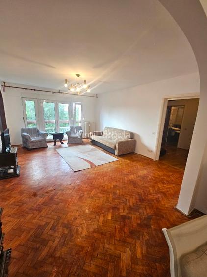 Ofer spre inchiriere apartament cu 3 camere - 2