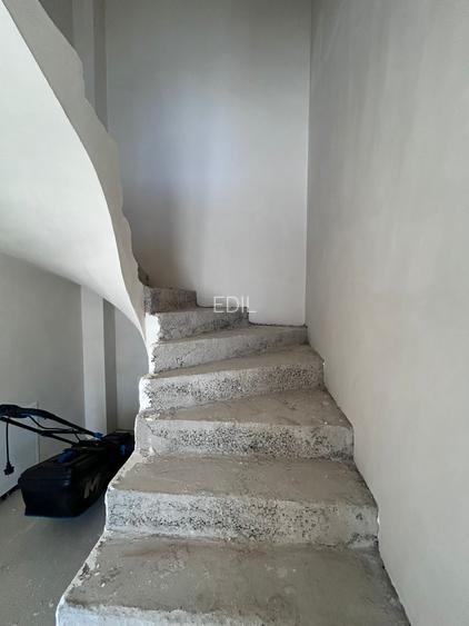 CASA TRIPLEX DE VÂNZARE ÎN FLOREȘTI - 8