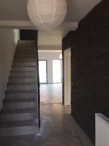 Duplex 4 camere+mansarda!Bragadiru Independentei