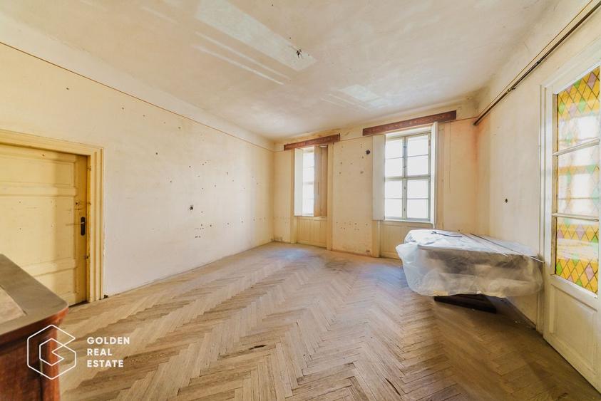 4 Camere la casă, 215mp+261mp teren, str Preparandiei