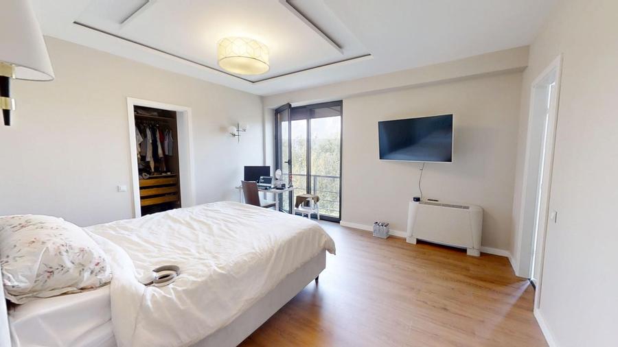 Apartament 4 Camere | Renovat | Piscina | Parcare *Iancu Nicolae*