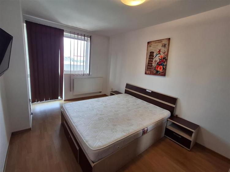Apartament 3 camere 2 bai parcare zona Strand