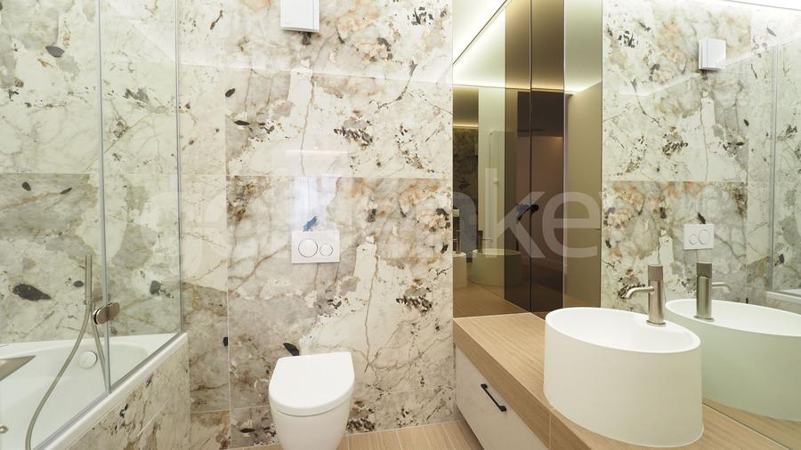 Apartament penthouse cu 4 camere langa Cambridge School