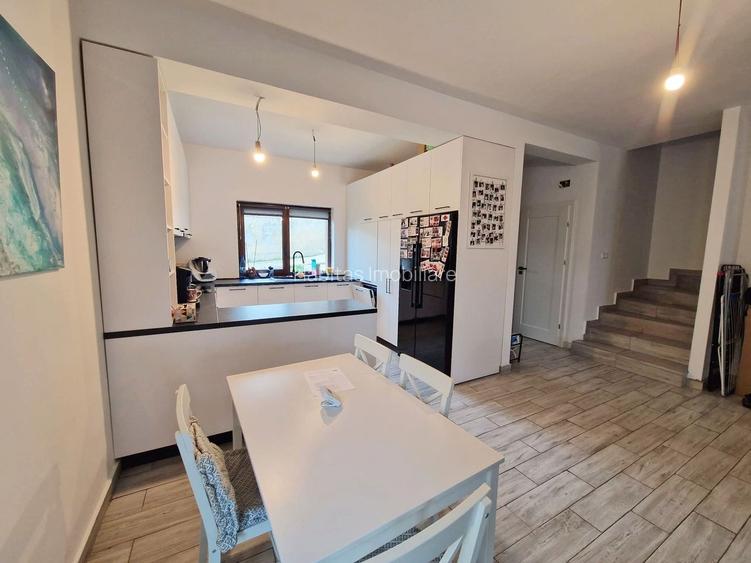 Casa tip duplex finisata, teren 380 mp, Dezmir zona str Criseni - 19